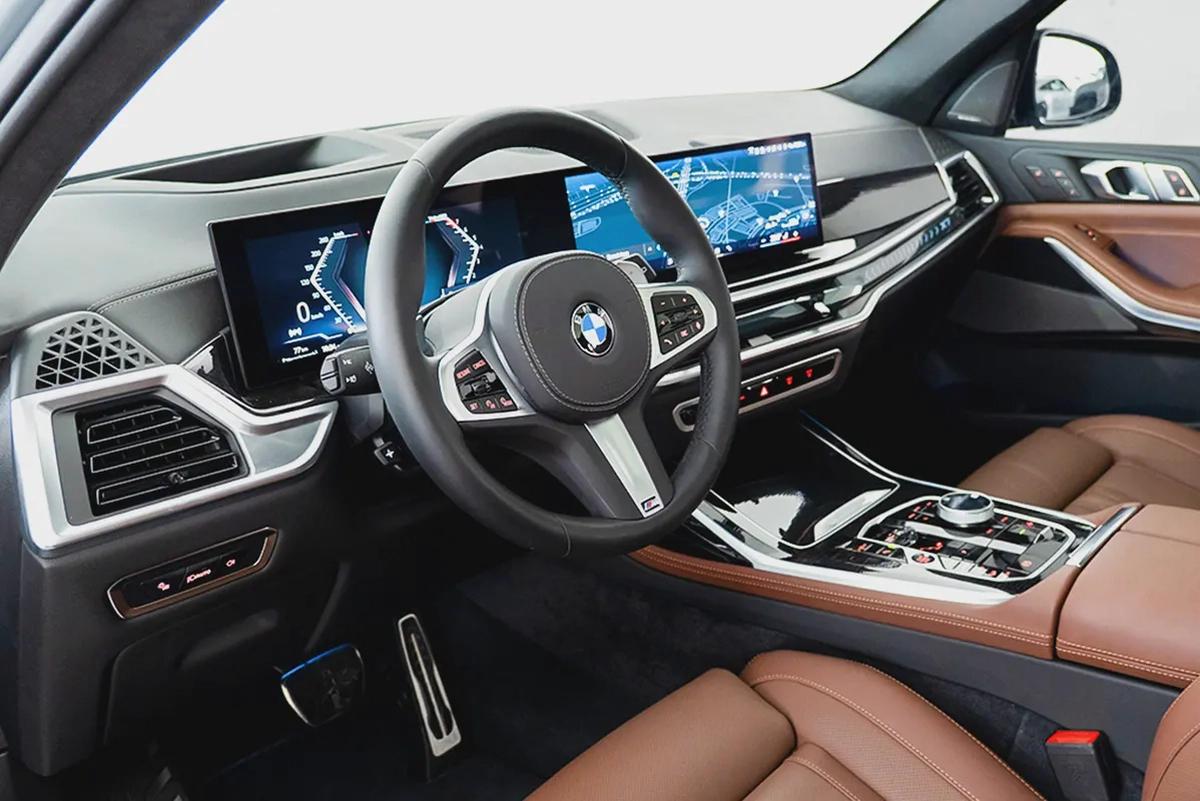 2026 BMW X7 40i xDrive M-Sport Pro / BMW Warranty and Service Contract-6-6