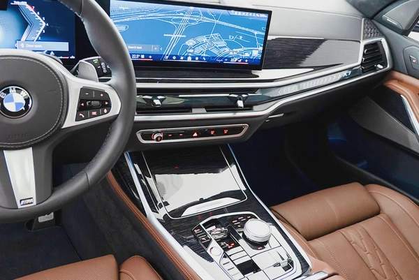 2026 BMW X7 40i xDrive M-Sport Pro / BMW Warranty and Service Contract