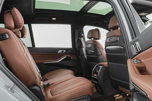 2026 BMW X7 40i xDrive M-Sport Pro / BMW Warranty and Service Contract