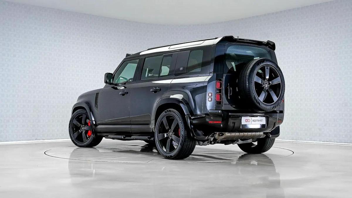 Land Rover Defender 110 S-10-10