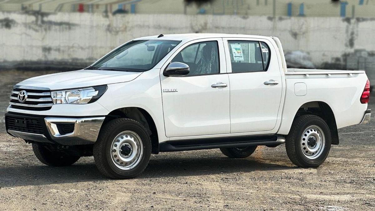 Toyota Hilux Toyota Hilux 2.7 petrol Manuel 2025 basic option four wheels-0-0