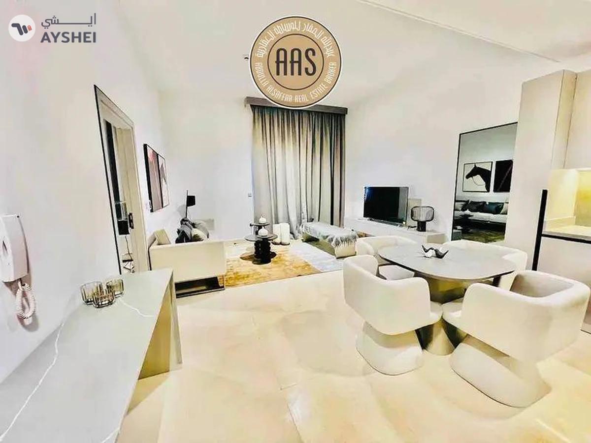 Fully furnished 1bhk •• 2 washroom •• nice view •• luxurious furniture-12-12