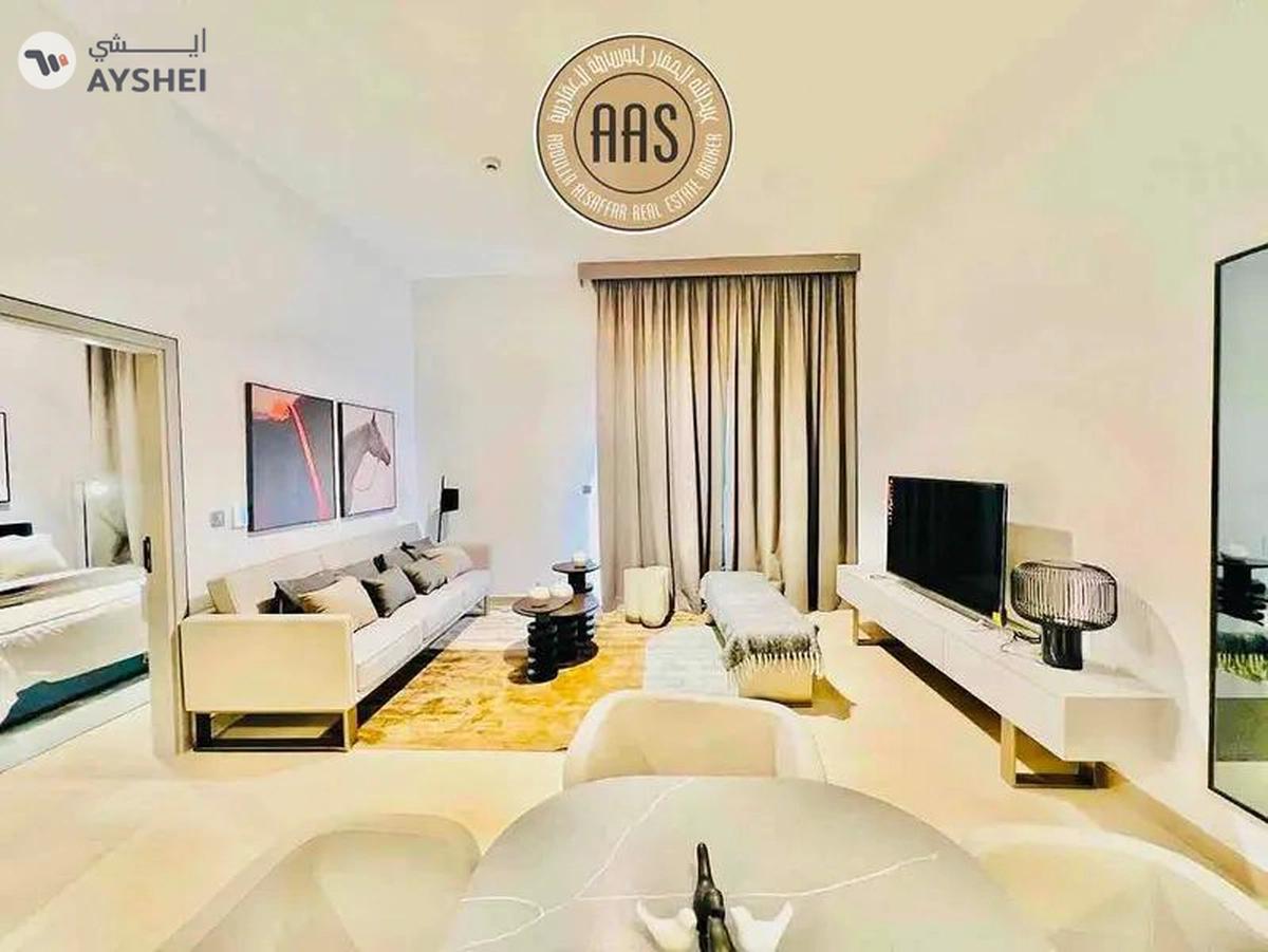 Fully furnished 1bhk •• 2 washroom •• nice view •• luxurious furniture-2-2