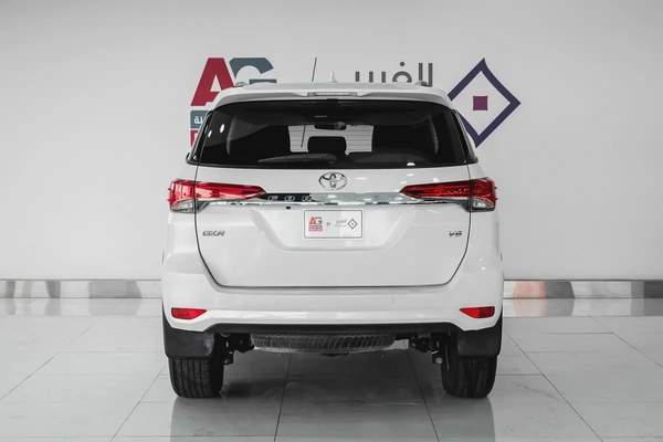 1 YR WARRANTY | GCC | 4.0L | GXR | AED 1,920 PM