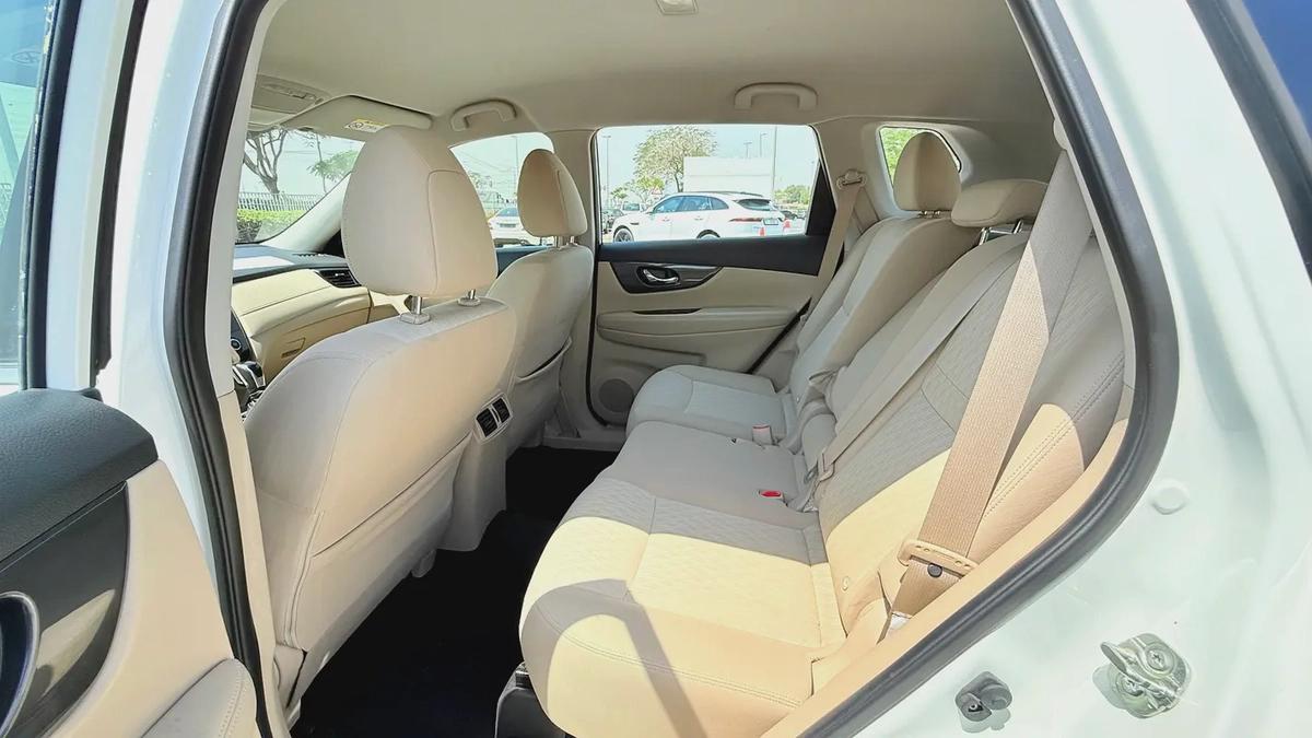 1 YR / 20,000 KM WARRANTY | 2.5 S | GCC | AED 999 PM-17-17