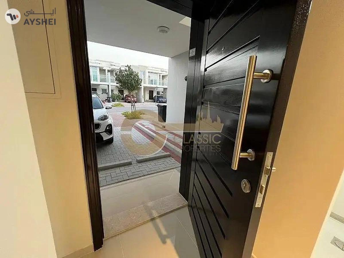 Middle Unit | 3 bedroom | Terrace | Great Deal-3-3