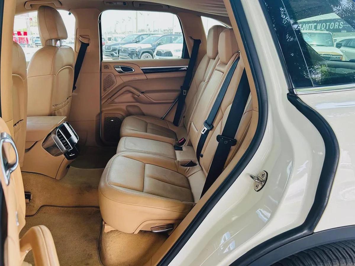 PORSCHE CAYENNE S | 2011 | BEIGE INTERIOR | ONLY : 79174 KM |JAPAN IMPORT | CLEAN TITLE-10-10