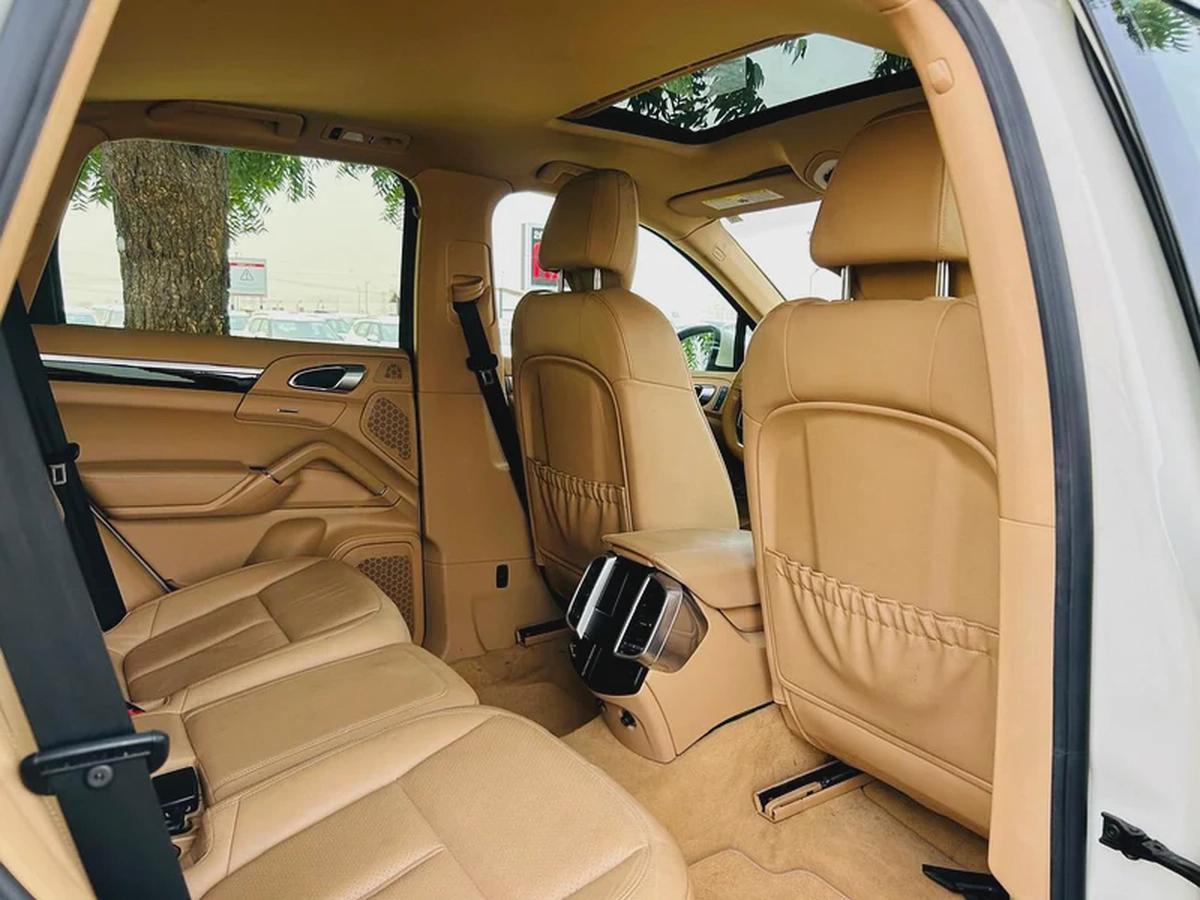 PORSCHE CAYENNE S | 2011 | BEIGE INTERIOR | ONLY : 79174 KM |JAPAN IMPORT | CLEAN TITLE-16-16