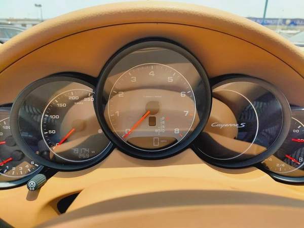 PORSCHE CAYENNE S | 2011 | BEIGE INTERIOR | ONLY : 79174 KM |JAPAN IMPORT | CLEAN TITLE