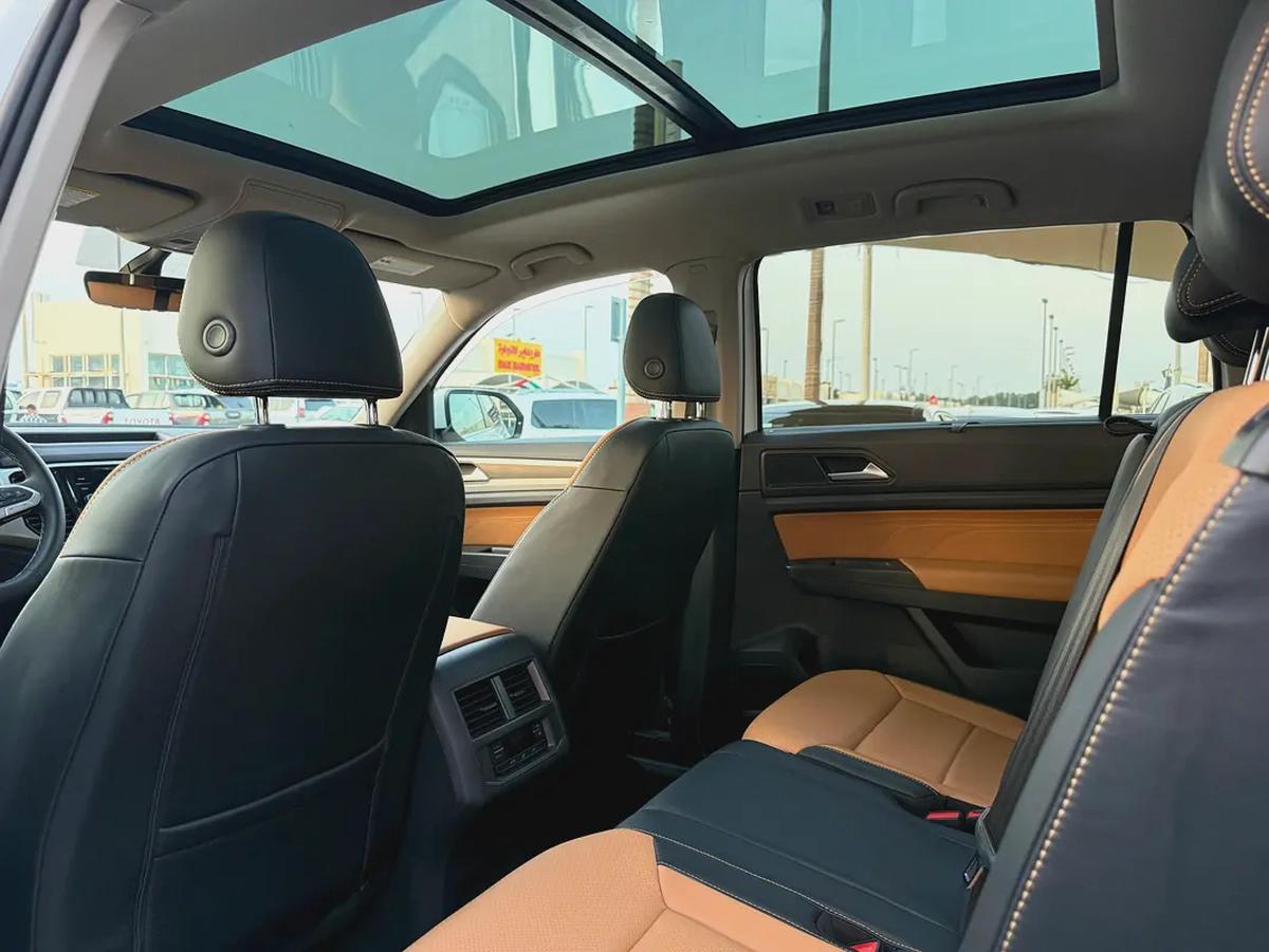VOLKSWAGEN -ATLAS - 2022 - SE - V6 - 3,6L- FULL OPTIONS - ALL WHEEL DRIVE - AMERICAN SPECS CLEAN CAR-12-12