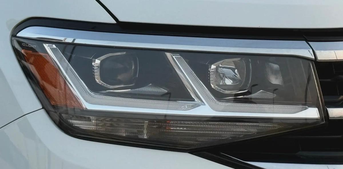 VOLKSWAGEN -ATLAS - 2022 - SE - V6 - 3,6L- FULL OPTIONS - ALL WHEEL DRIVE - AMERICAN SPECS CLEAN CAR-18-18