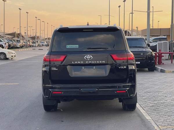 2024 Toyota Land Cruiser VXR TOP - GCC Specs - Brand New