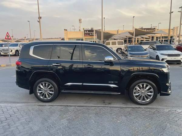 2024 Toyota Land Cruiser VXR TOP - GCC Specs - Brand New