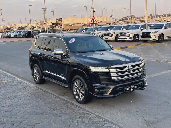 2024 Toyota Land Cruiser VXR TOP - GCC Specs - Brand New