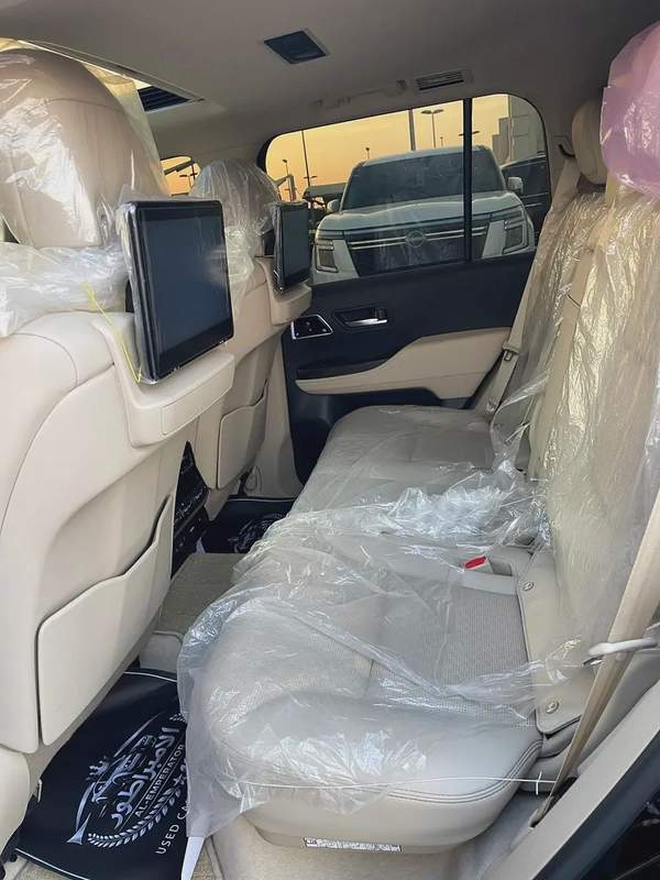 2024 Toyota Land Cruiser VXR TOP - GCC Specs - Brand New