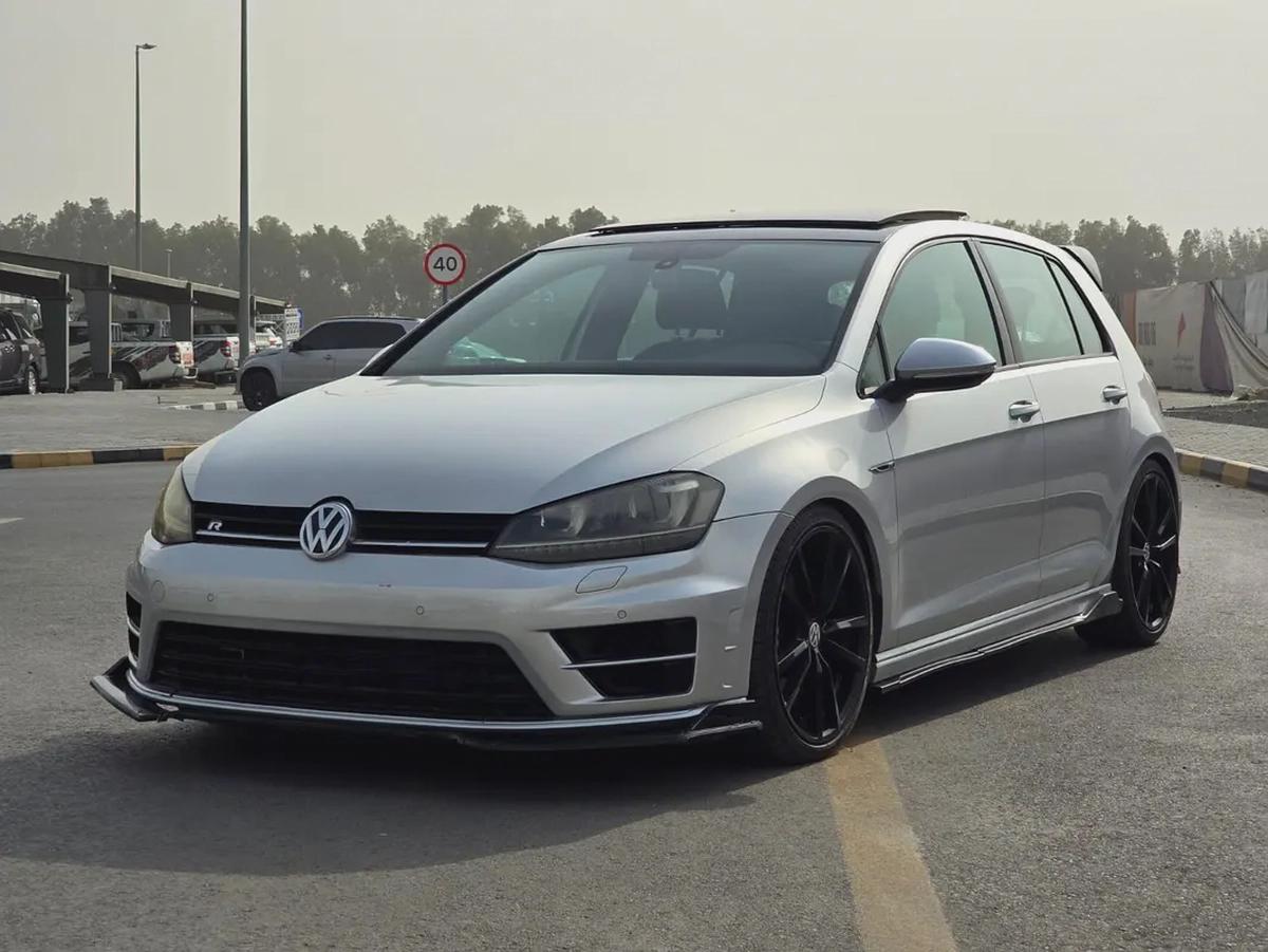 فولكس واجن كولف R 2017 مواصفات خليجية بحالة جيدة-0-0