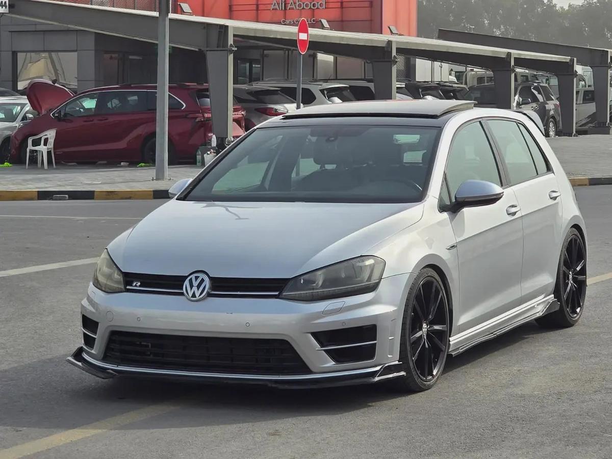 فولكس واجن كولف R 2017 مواصفات خليجية بحالة جيدة-2-2