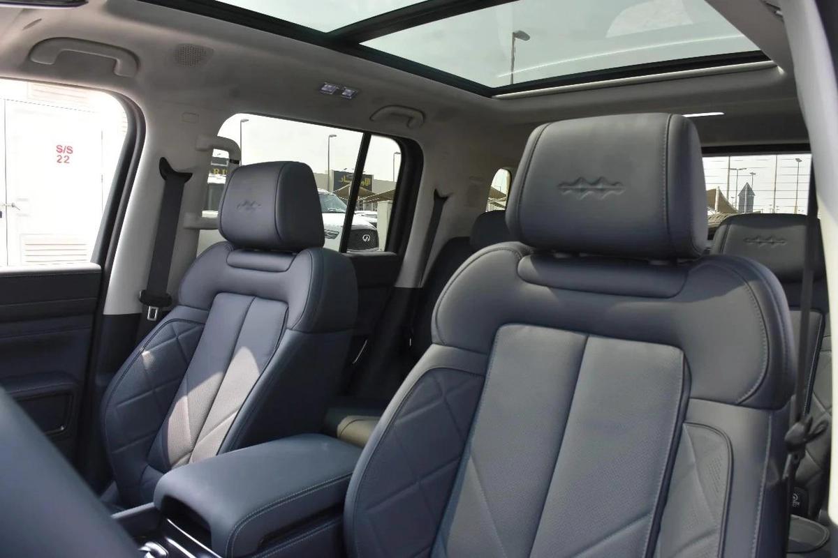 LEOPARD 5 NAVIGATOR 2025 | BLACK-2-2
