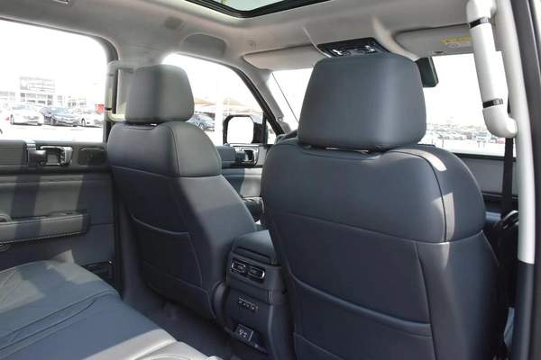 LEOPARD 5 NAVIGATOR 2025 | BLACK