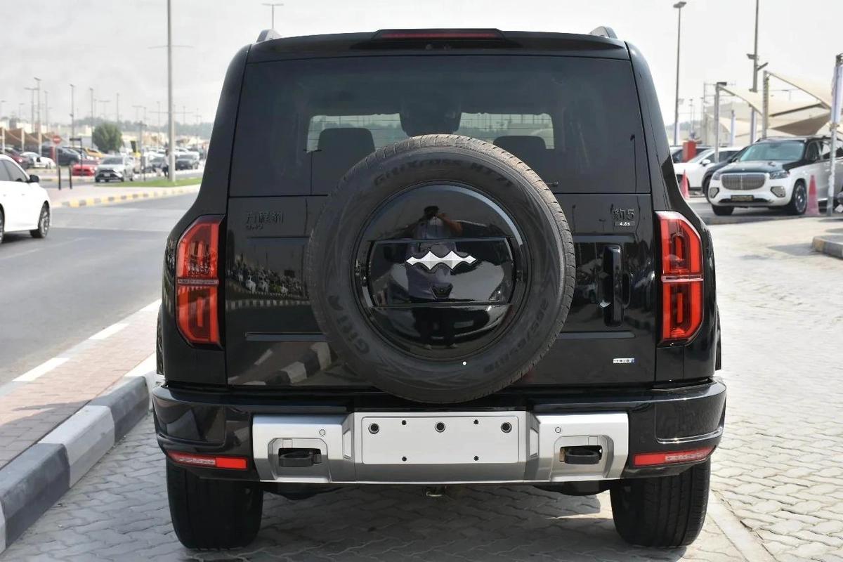LEOPARD 5 NAVIGATOR 2025 | BLACK-6-6