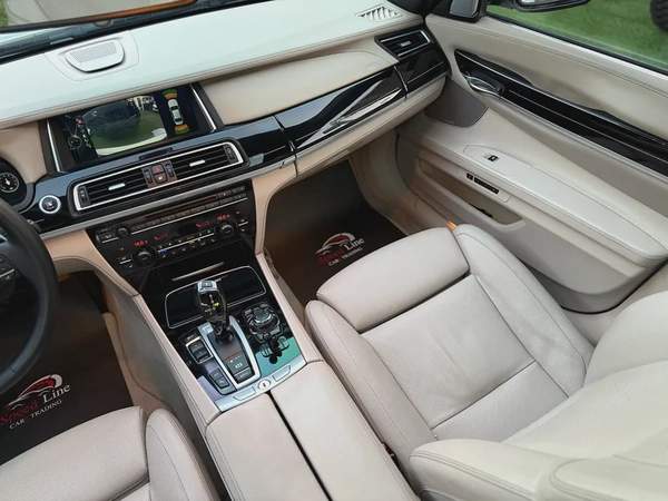 BMW 760M Gcc Full Option Free Accident Super Clean