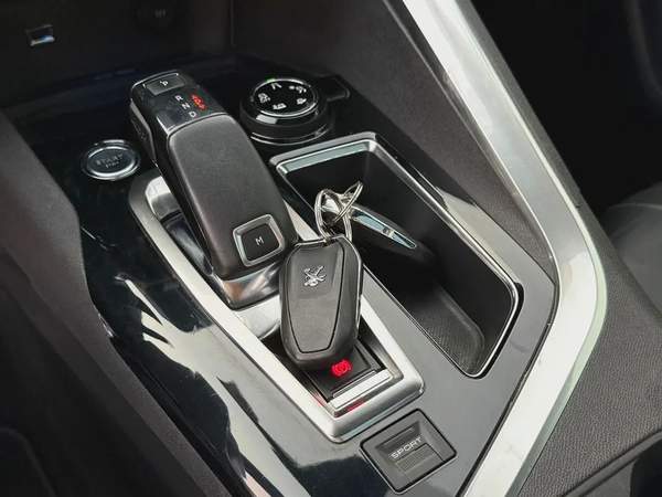 Peugeot 3008 GT Line 2018 - GCC Specs