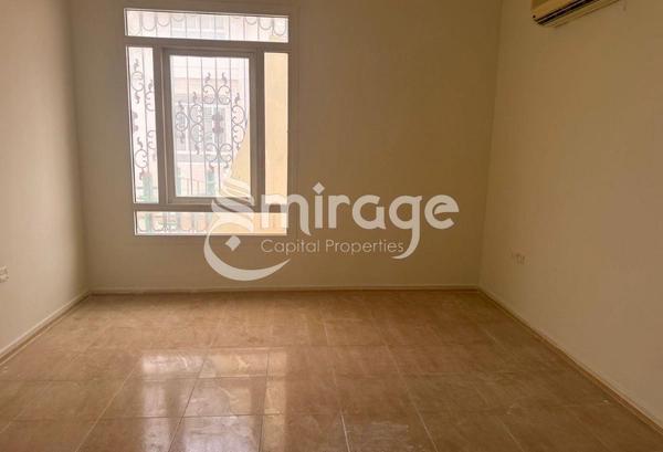 Stand Alone Villa | Spacious 5BR | Vacant