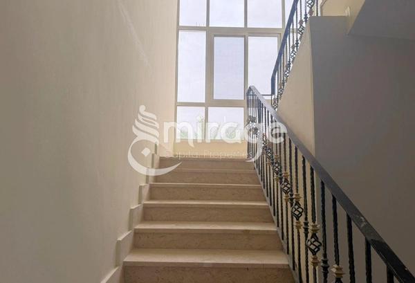 Stand Alone Villa | Spacious 5BR | Vacant