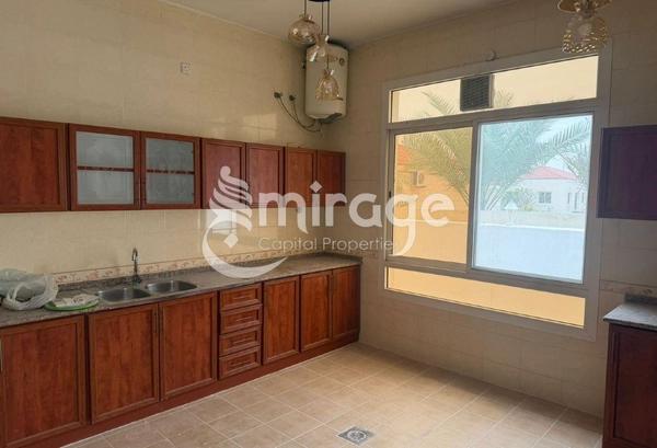 Stand Alone Villa | Spacious 5BR | Vacant