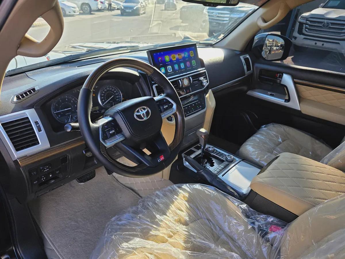 Toyota Land Cruiser GXR V8 Model 2011 Full Options- Special Price-6-6
