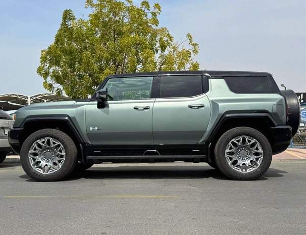 GMC Hummer EV FIRST EDITION 1.5L DUAL TONE / ELECTRIC / 360* CAMERA / PANORAMIC ROOF (CODE # 69055)