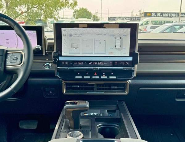 GMC Hummer EV FIRST EDITION 1.5L DUAL TONE / ELECTRIC / 360* CAMERA / PANORAMIC ROOF (CODE # 69055)