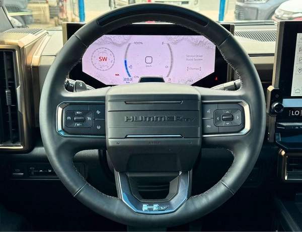 GMC Hummer EV FIRST EDITION 1.5L DUAL TONE / ELECTRIC / 360* CAMERA / PANORAMIC ROOF (CODE # 69055)