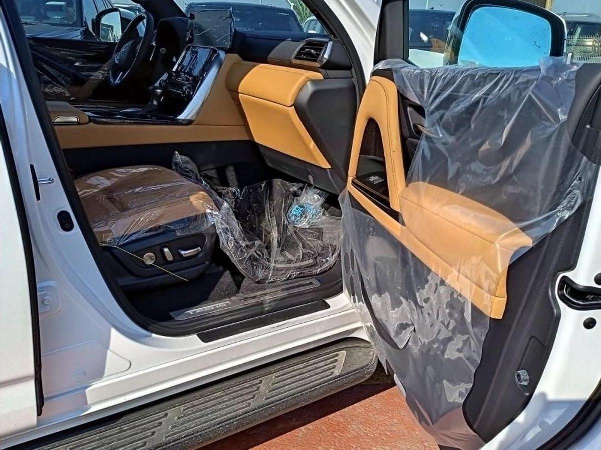 Lexus LX 500 LEXUS LX 500 DIESEL--2022-10-10