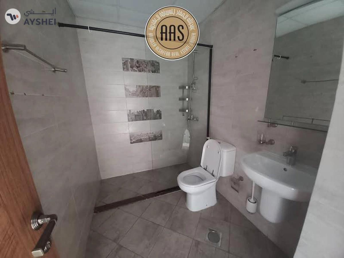 Closer to Metro 1bhk 2bathrooms in 70k balcony wardrobes 1parking free-10-10