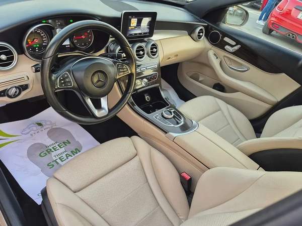 Mercedes-Benz C300 2018 - American Specs - Excellent Condition