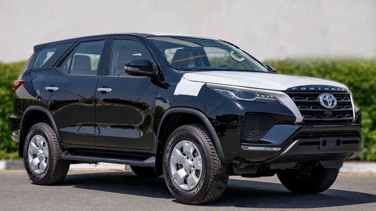 Toyota Fortuner-0-0