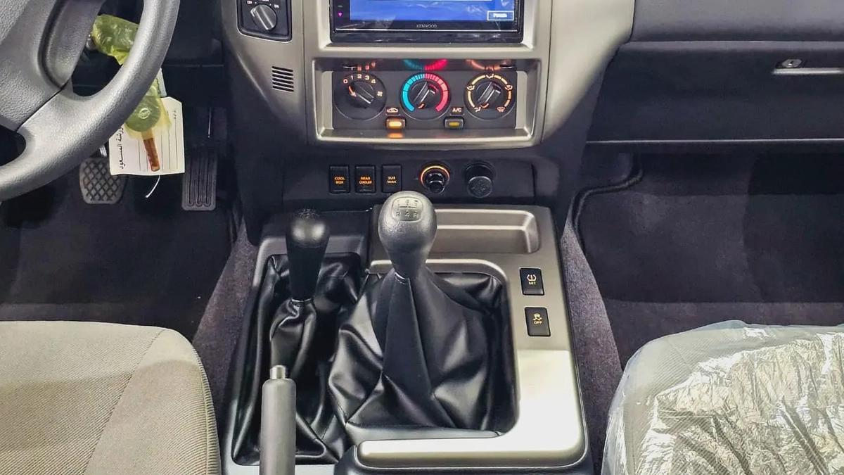 NISSAN - SAFARI - Y61 MT - V6 4.8L - MANUEL - 4WD - UNDER WARRANTY - 2024 - 0 KM - GCC SPECS - 4DOOR-2-2