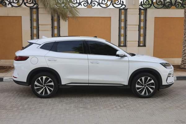 YD SONG PLUS PREMIUBM - 6YRS WARRANTY / 45,000 KM SERVICE - 8YRS BATTERY WARRANTY - GCC SPECS -