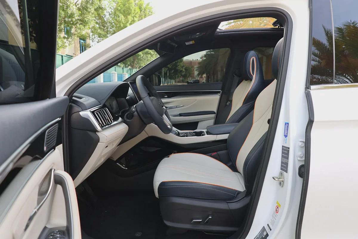 YD SONG PLUS PREMIUBM - 6YRS WARRANTY / 45,000 KM SERVICE - 8YRS BATTERY WARRANTY - GCC SPECS --10-10