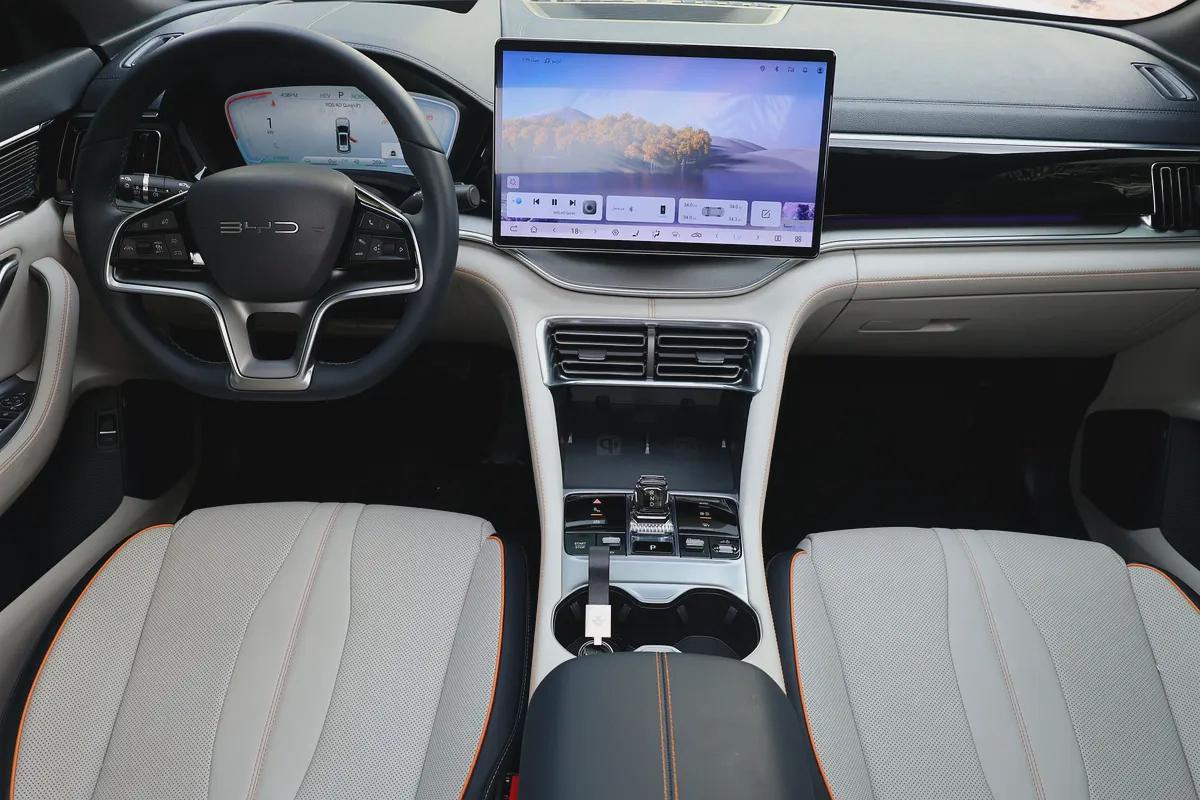 YD SONG PLUS PREMIUBM - 6YRS WARRANTY / 45,000 KM SERVICE - 8YRS BATTERY WARRANTY - GCC SPECS --15-15