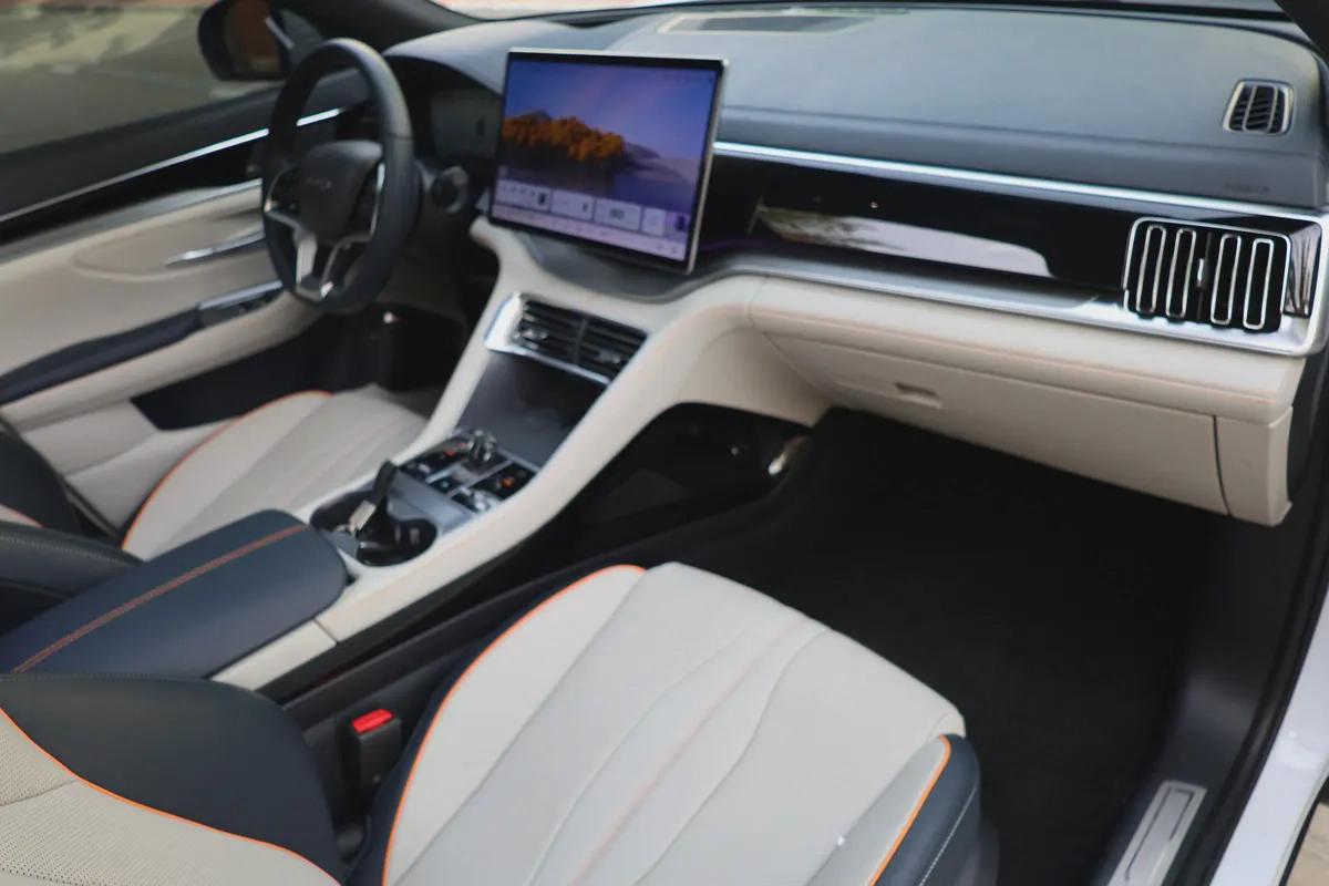 YD SONG PLUS PREMIUBM - 6YRS WARRANTY / 45,000 KM SERVICE - 8YRS BATTERY WARRANTY - GCC SPECS --16-16