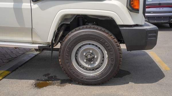Toyota Land Cruiser Pick Up 4.2L Diesel M/T