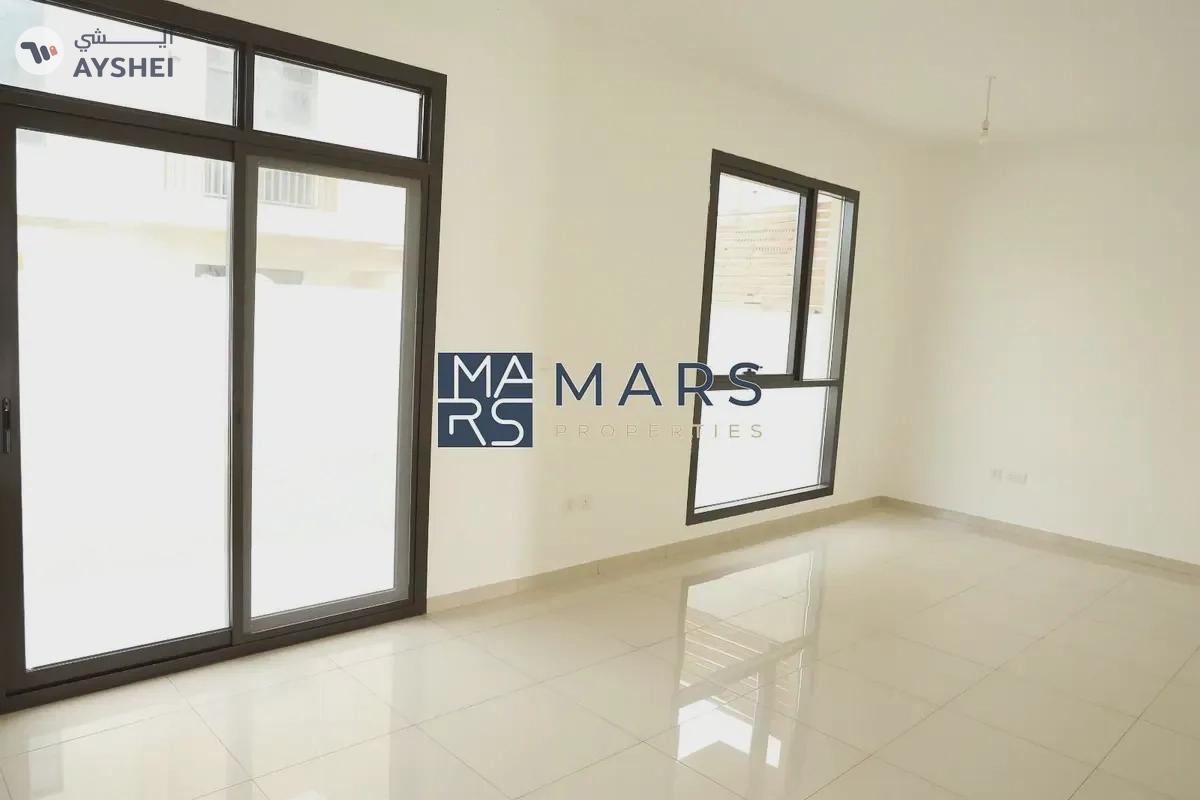 Stunning Home with Modern Features– Your Dream Awaits!-10-10