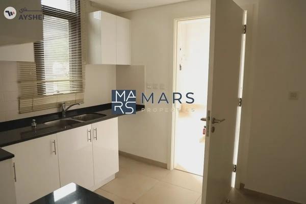 Stunning Home with Modern Features– Your Dream Awaits!