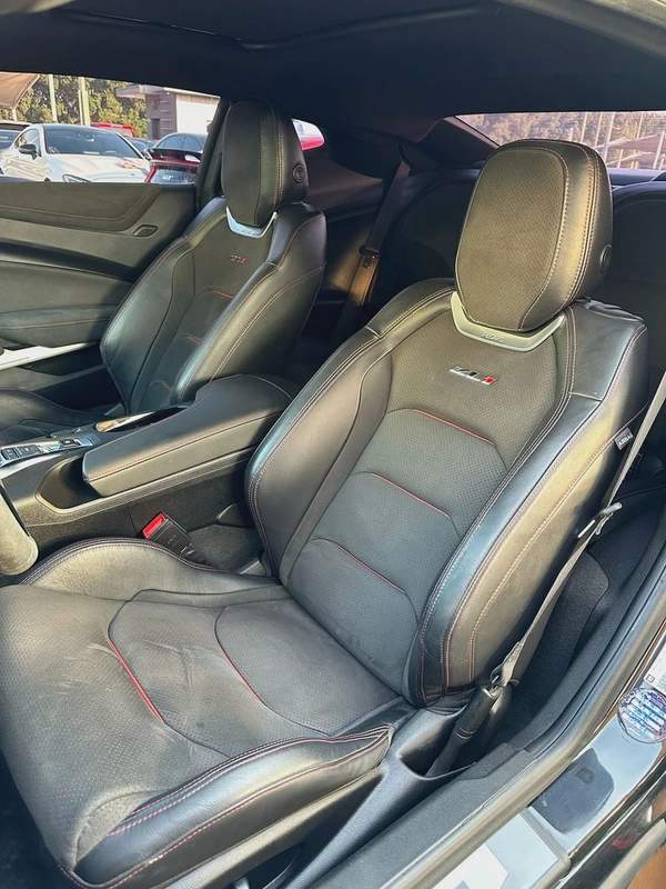 CHEVROLET CAMARO ZL1 GCC 2022 Full service history Original paint Zero accidents Full option Full ca