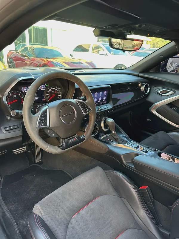 CHEVROLET CAMARO ZL1 GCC 2022 Full service history Original paint Zero accidents Full option Full ca