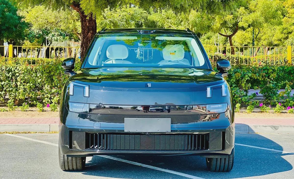 Lynk Co 900 Ultra 2.0-1-1