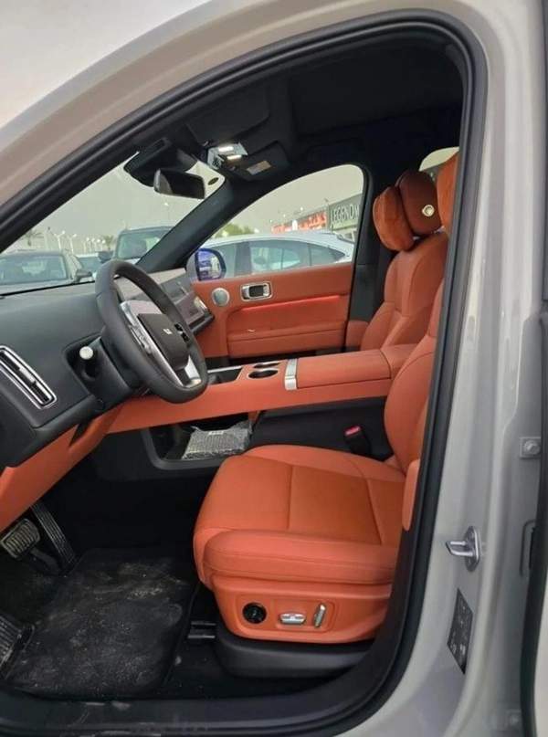 Li Auto L7 Li AUTO L6 4WD 2024