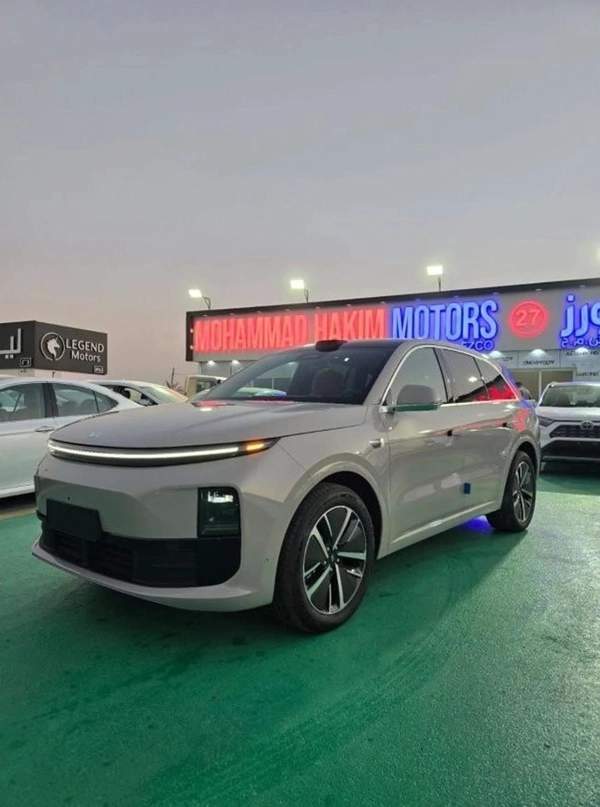 Li Auto L7 Li AUTO L6 4WD 2024